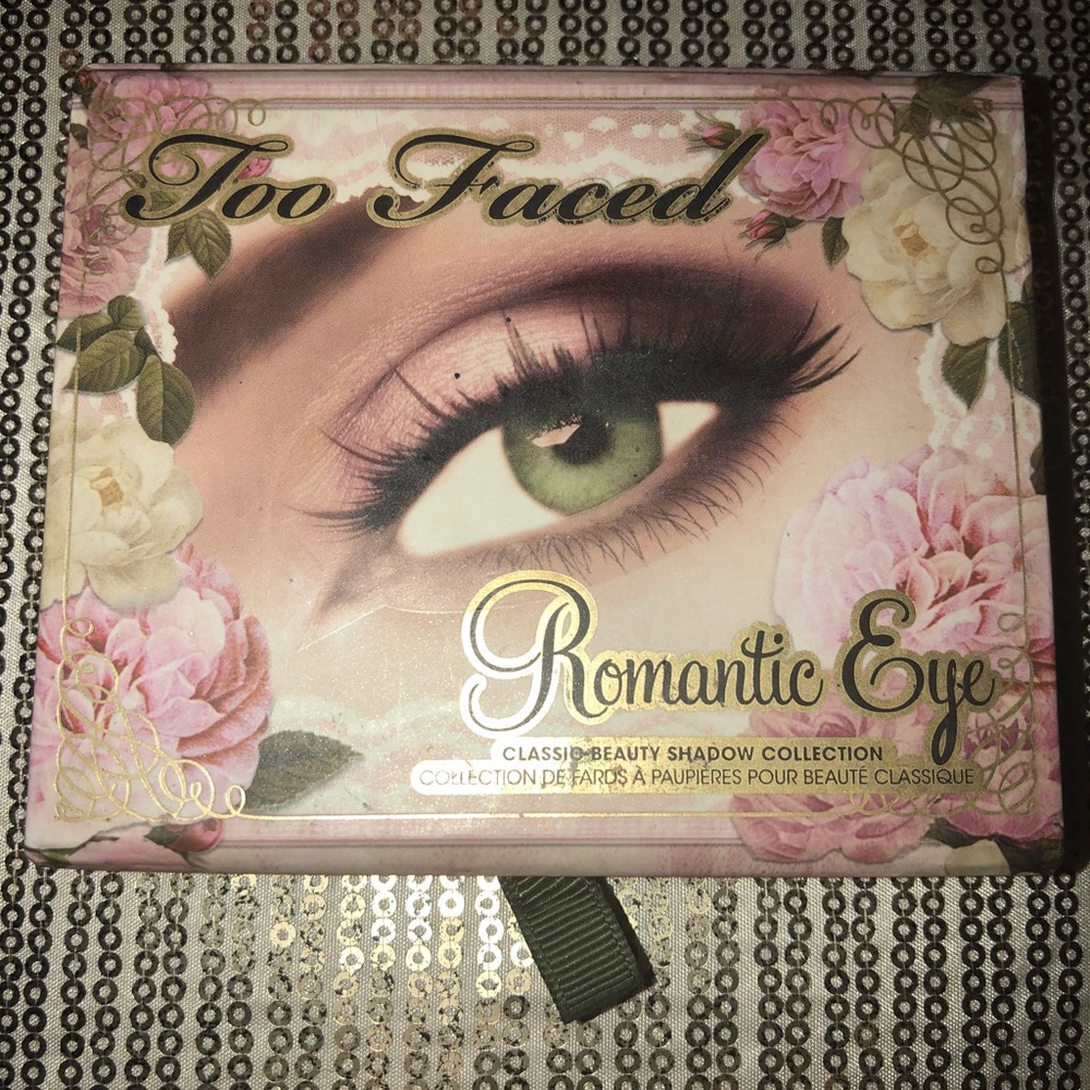 Too Faced Romantic Eye Shadow Palette